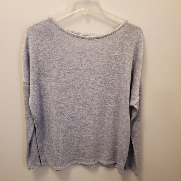 Women's Old Navy Gray Sweater, Long Sleeve, Lightweight, Size M, Cute Open Back - Picture 1 of 3